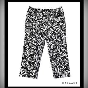 Jones New York Signature Stretch Black White Capri Pants Size 6